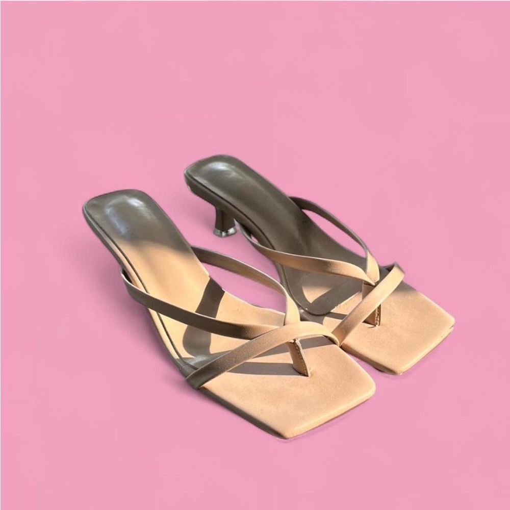 Elegant Tan Women's Sandals size 7